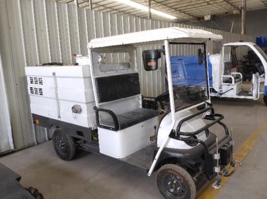 Picture of Technical parameters of four-wheel 800L high-pressure cleaning tru