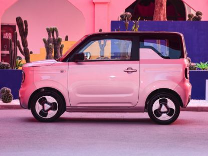 Picture of Geely New Energy 120km Range  4-Seat Pure Electric Vehicle Adult Mini Panda Is Used For Transportation