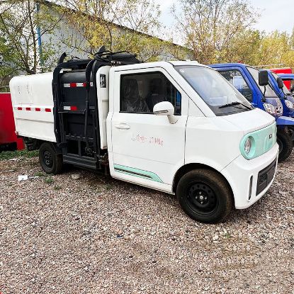 Picture of High Quality Electric Garbage Cleaning Street Cleaning Vehicles Four Wheel Hook Arm Compressed Garbage Truck
